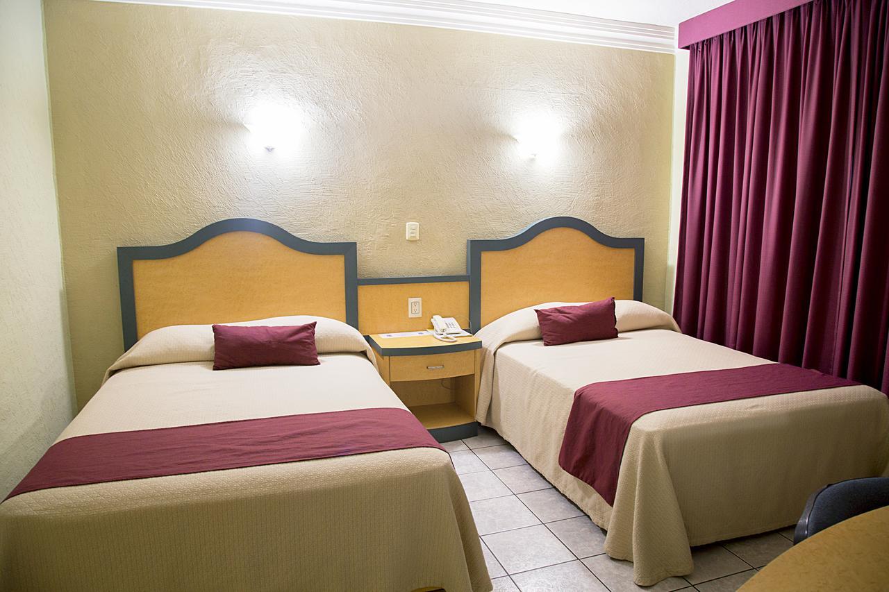 Hotel Madrid Минатитлан Экстерьер фото
